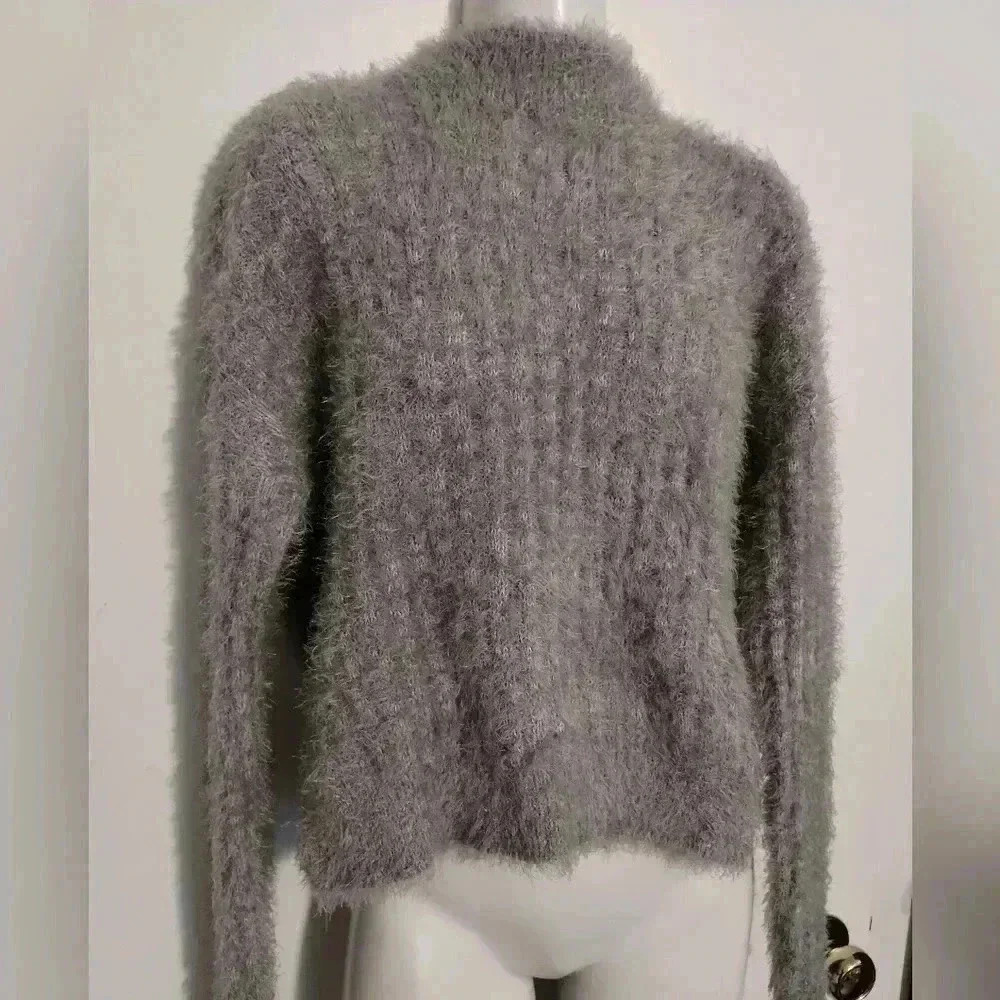 🦉/ Candie’s Fuzzy Gray Cropped Sweater SzM